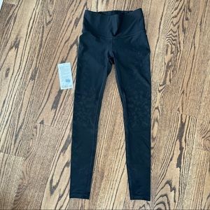 NWOT Lululemon Mapped Out HR Legging 28”